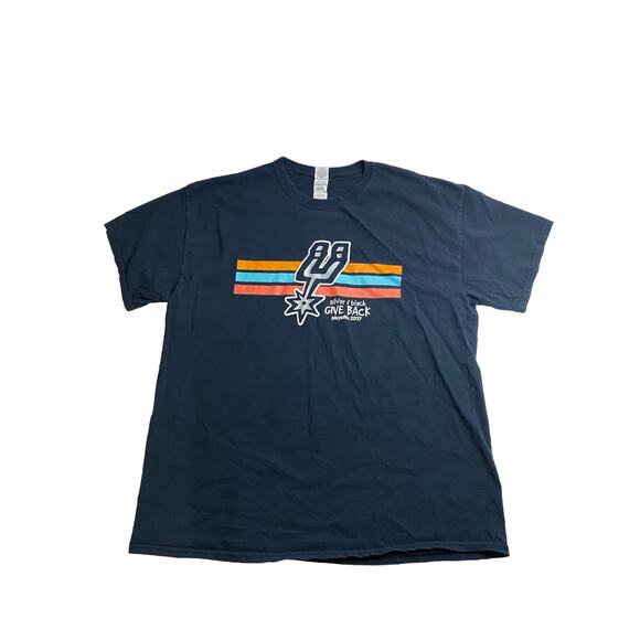 San Antonio Spurs "Silver & Black Give Back" T-Shirt 2017 Playoff Size Medium - Picture 4 of 4